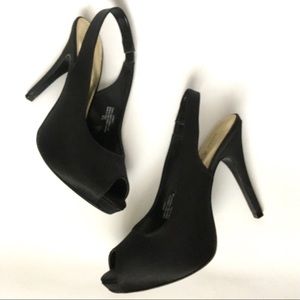 Kelly & Katie peep toe heels